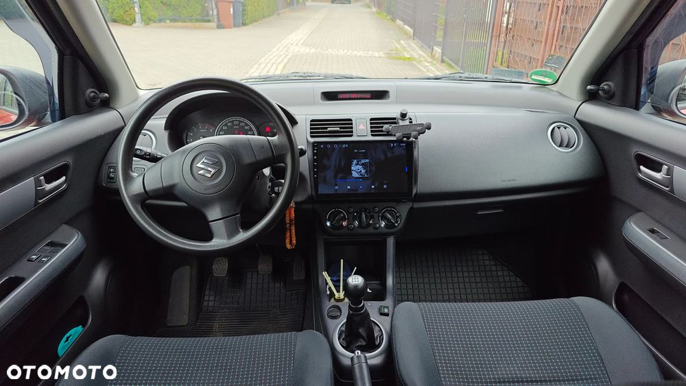 Suzuki Swift 1.3 Comfort - 18