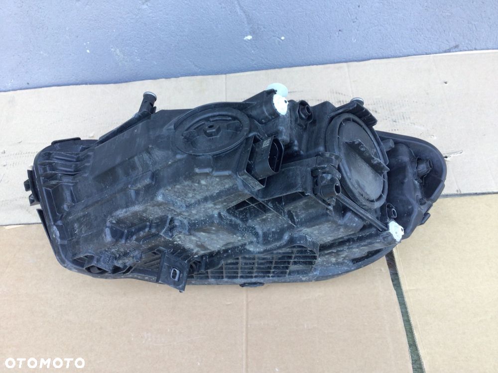 Lampa przednia prawa Mercedes A-klasa 177 - 6