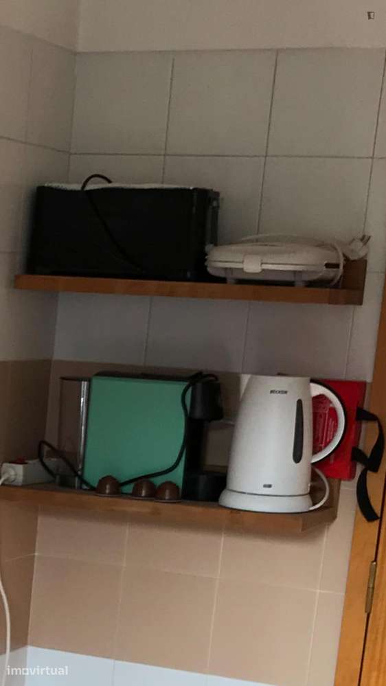 Quarto - localizado em Almada Lisbon - Grande imagem: 4/14