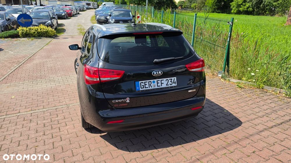Kia Ceed 1.6 GDI Dream Team Edition - 21