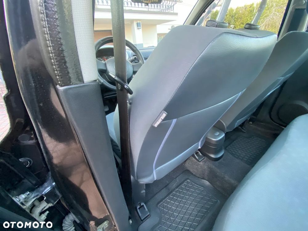Nissan Micra 1.2 Visia + - 16