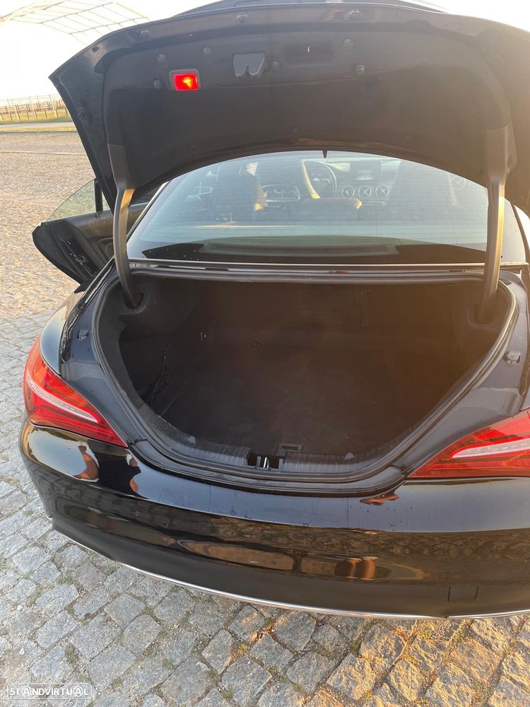Mercedes-Benz CLA 180 d - 12