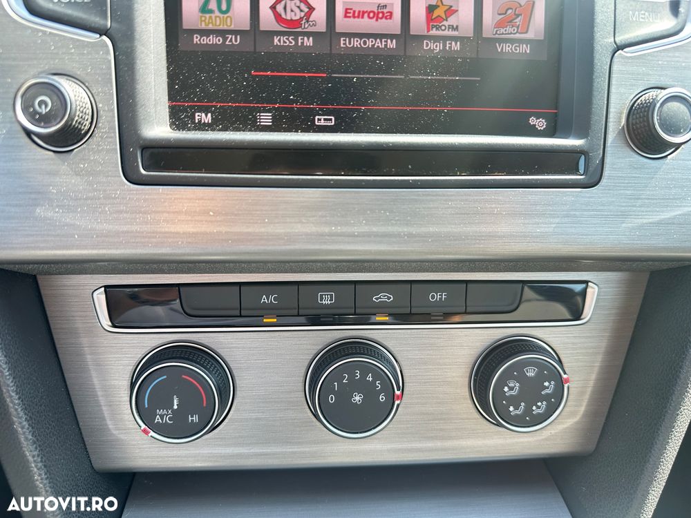 Volkswagen Passat 1.6 TDI (BlueMotion Technology) Comfortline - 11