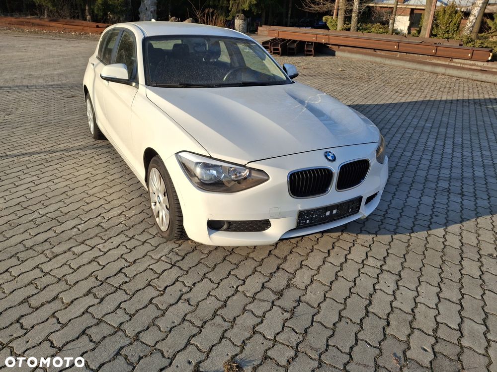 BMW Seria 1 114i Sport Line - 24