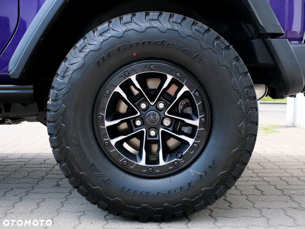Jeep Wrangler - 9