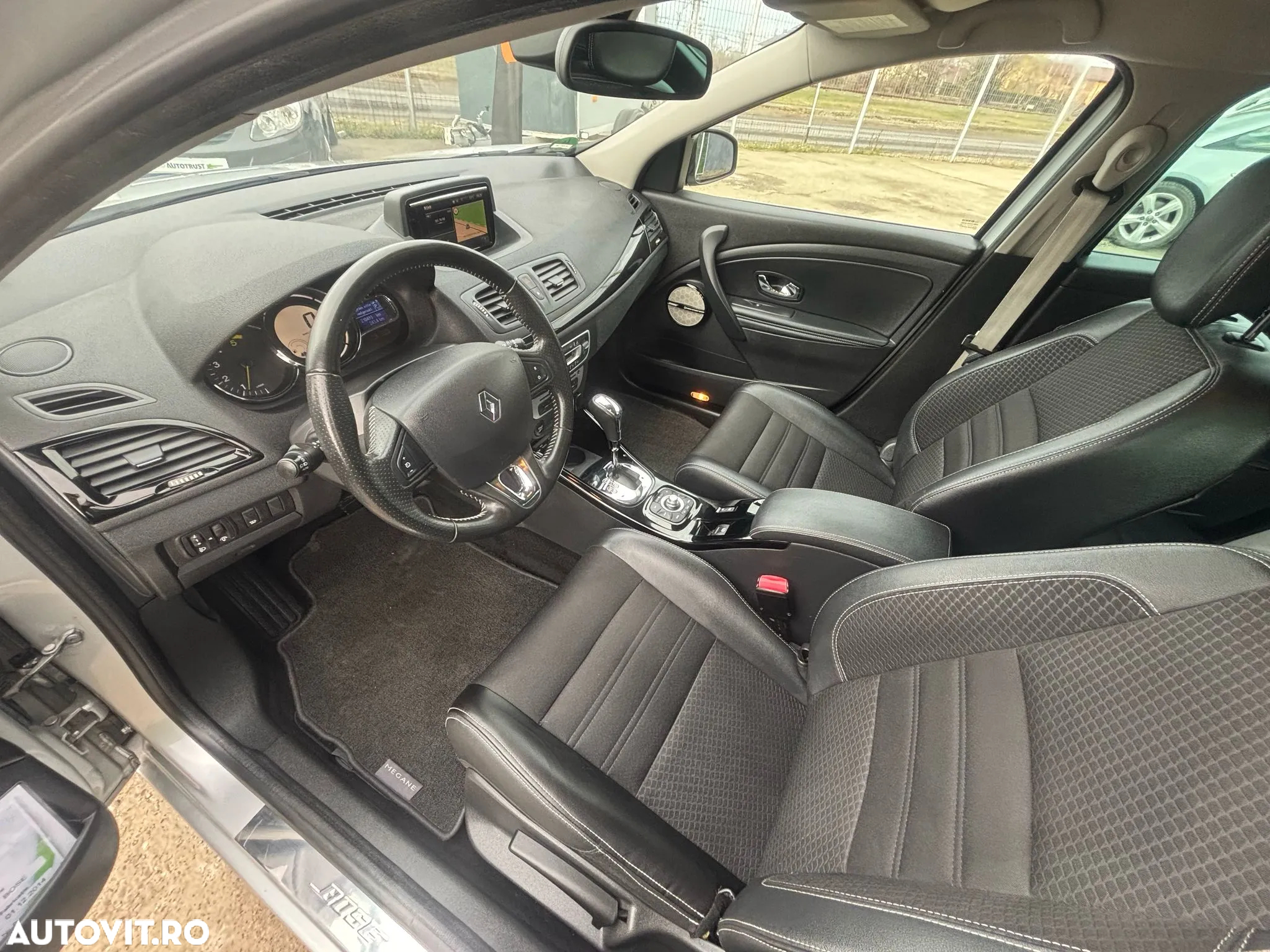 Renault Megane ENERGY dCi 110 EDC BOSE EDITION - 5