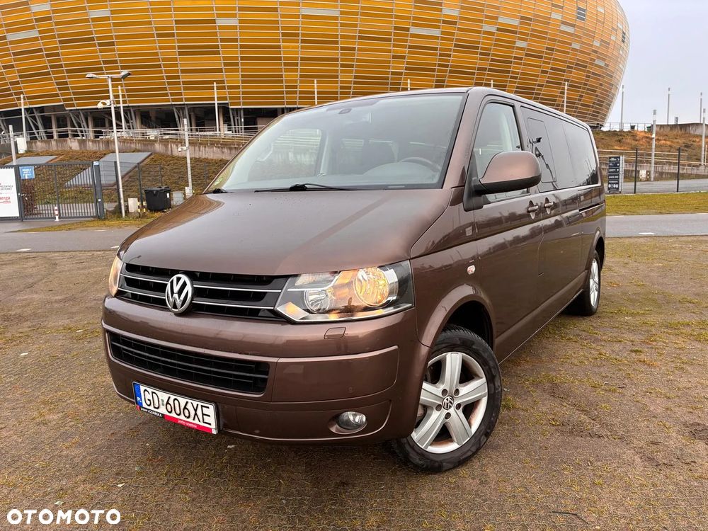 Volkswagen Caravelle - 1