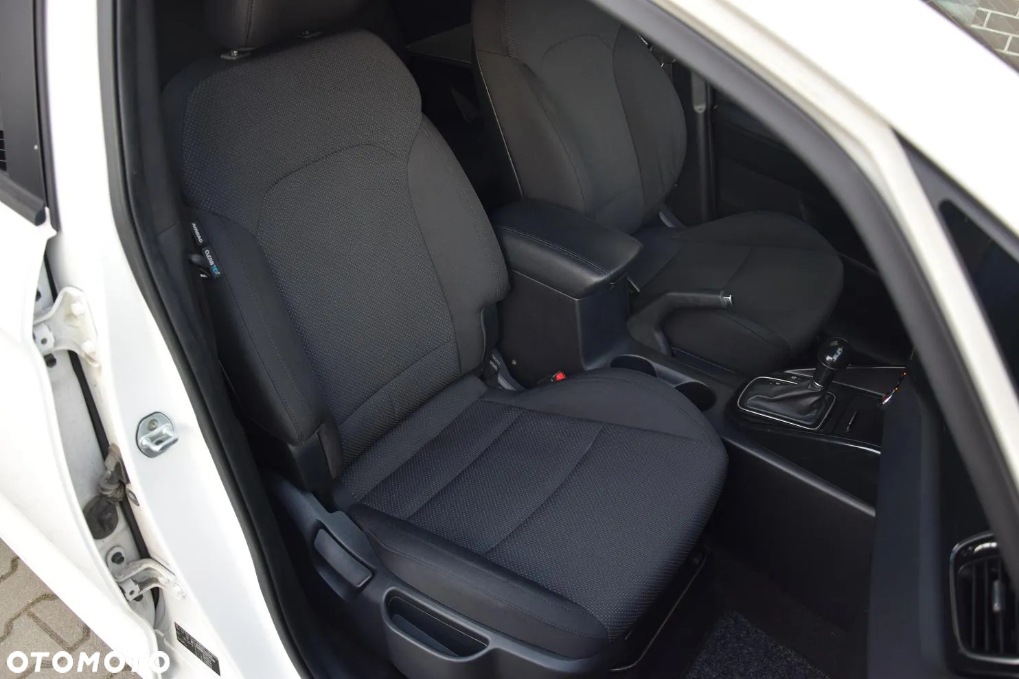 Kia Carens 1.7 CRDi 141 ISG Dream-Team Edition - 15