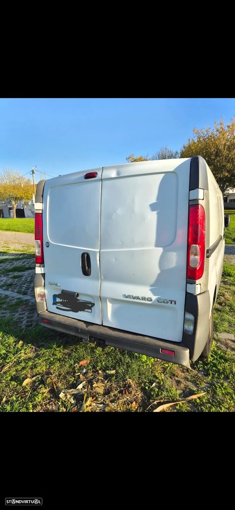Opel Vivaro - 2