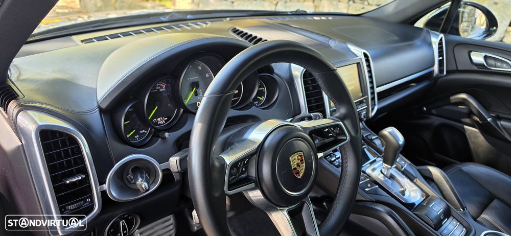 Porsche Cayenne S E-Hybrid Platinum Edition - 17