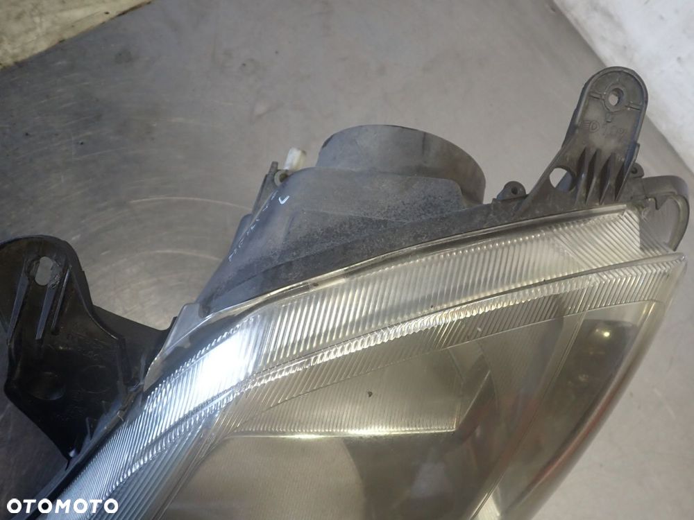 LAMPA LEWA PRZEDNIA OPEL MERIVA A 1.2 93321052 - 4