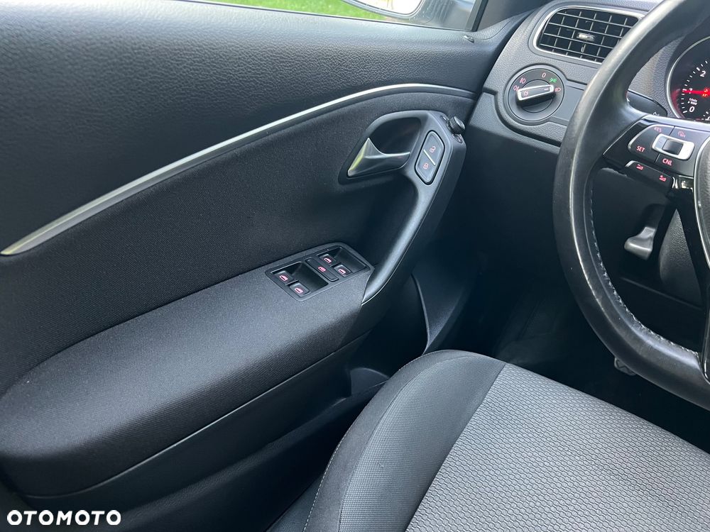 Volkswagen Polo 1.2 TSI BMT Comfortline - 11