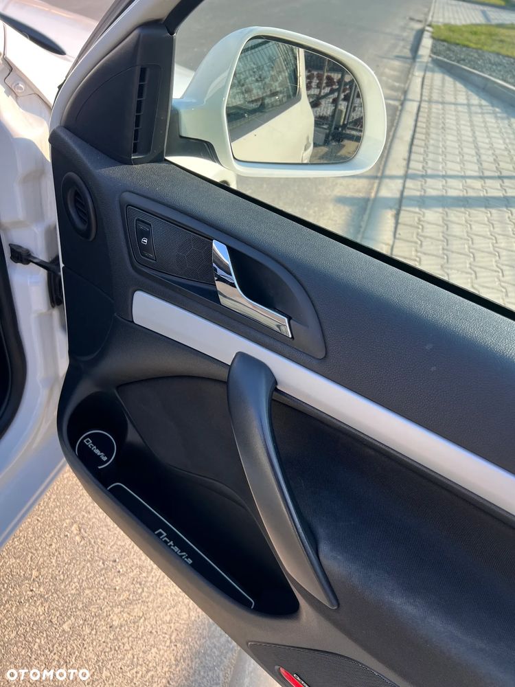 Skoda Octavia 1.6 TDI Ambiente - 16