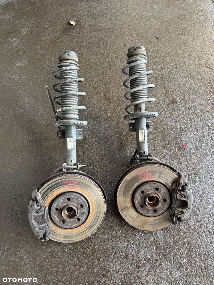 SKODA RAPID 1.6 TDI MCPERSON PRAWY KOMPLETNY