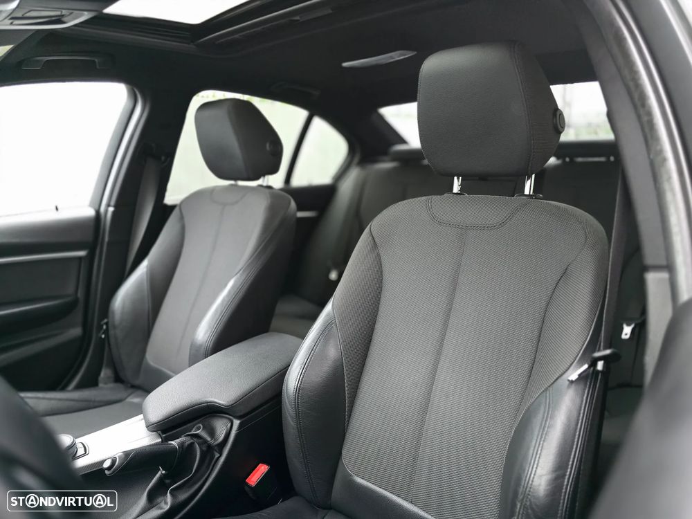 BMW 330 e iPerformance Line Sport Shadow - 29