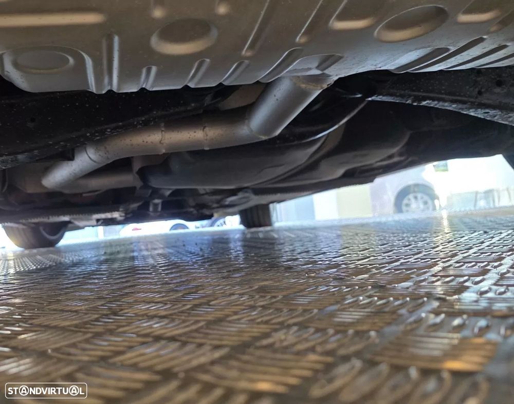 VW Golf 2.0 TSi GTI DSG - 23