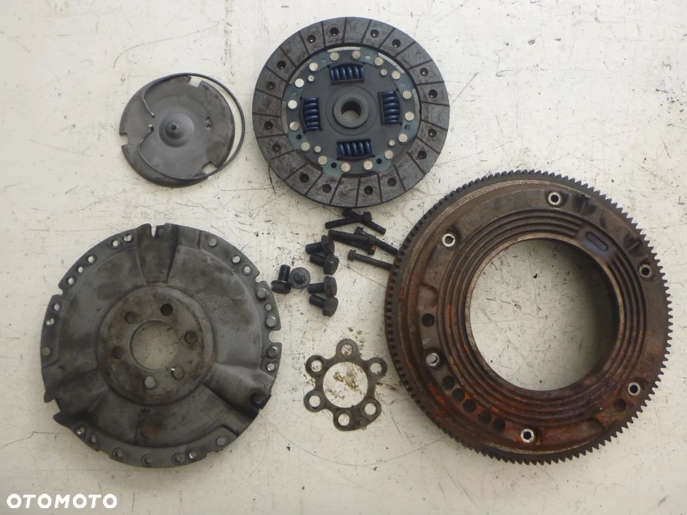 VW Golf II 1,6 8V sprzęgło koło zamachowe 067105273B - 2