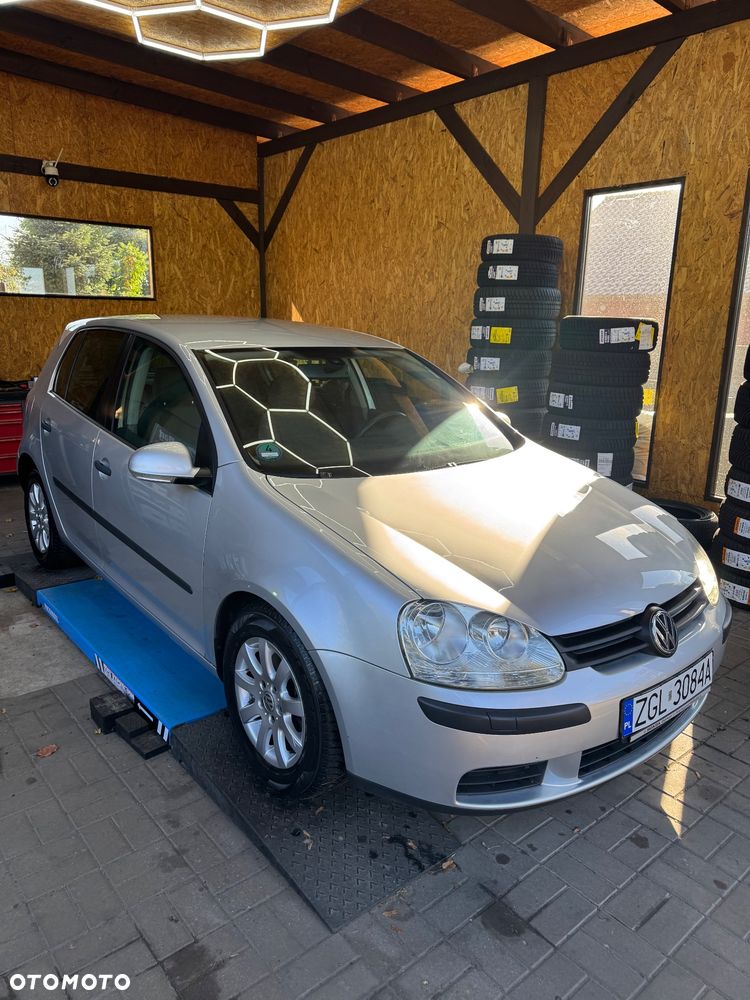 Volkswagen Golf 2.0 FSI Comfortline - 8