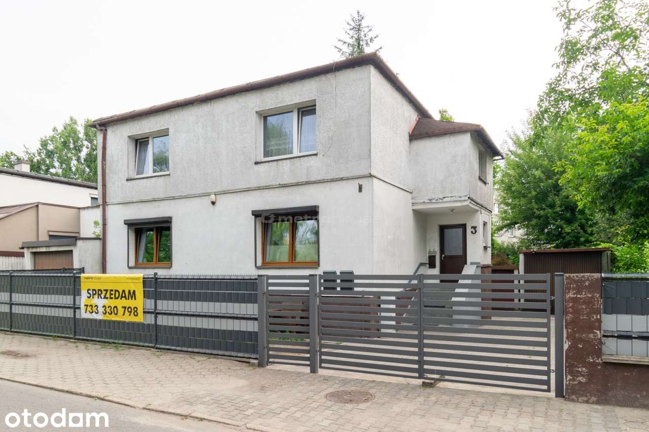 Przestronne 113,5 m² z Ogrodem i 2 Garażami