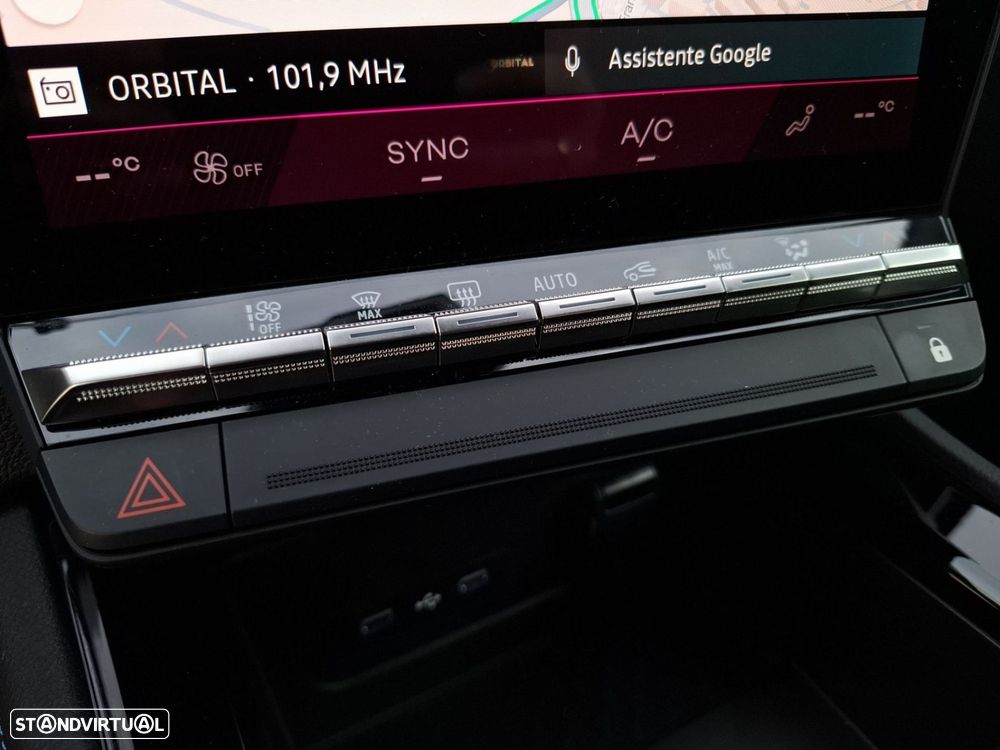 Renault Austral 1.2 E-Tech Iconic Espirit - 23