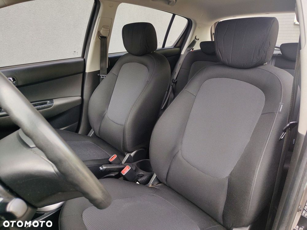 Hyundai i20 - 13