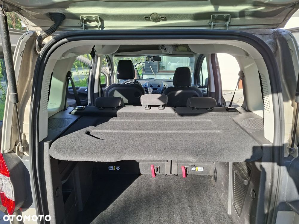 Ford Tourneo Courier 1.5 TDCi Trend - 19