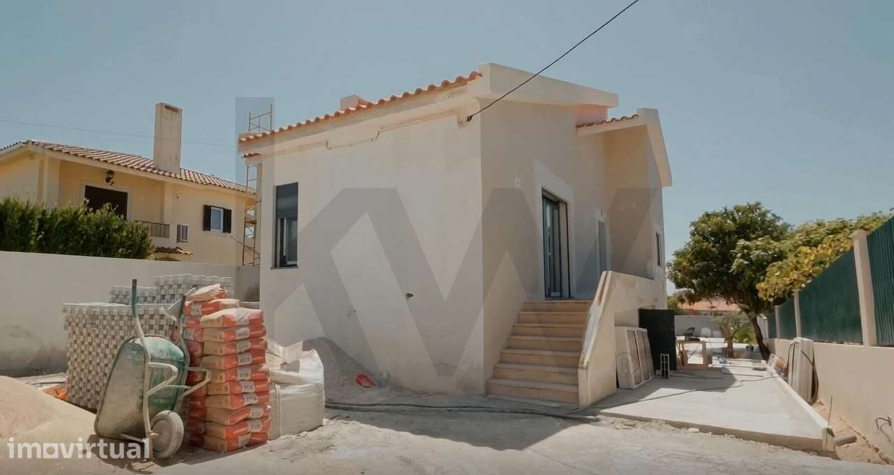 Moradia T4+1 de Luxo em Alvide, Cascais – Totalmente Remodelada e a Es - Grande imagem: 2/35