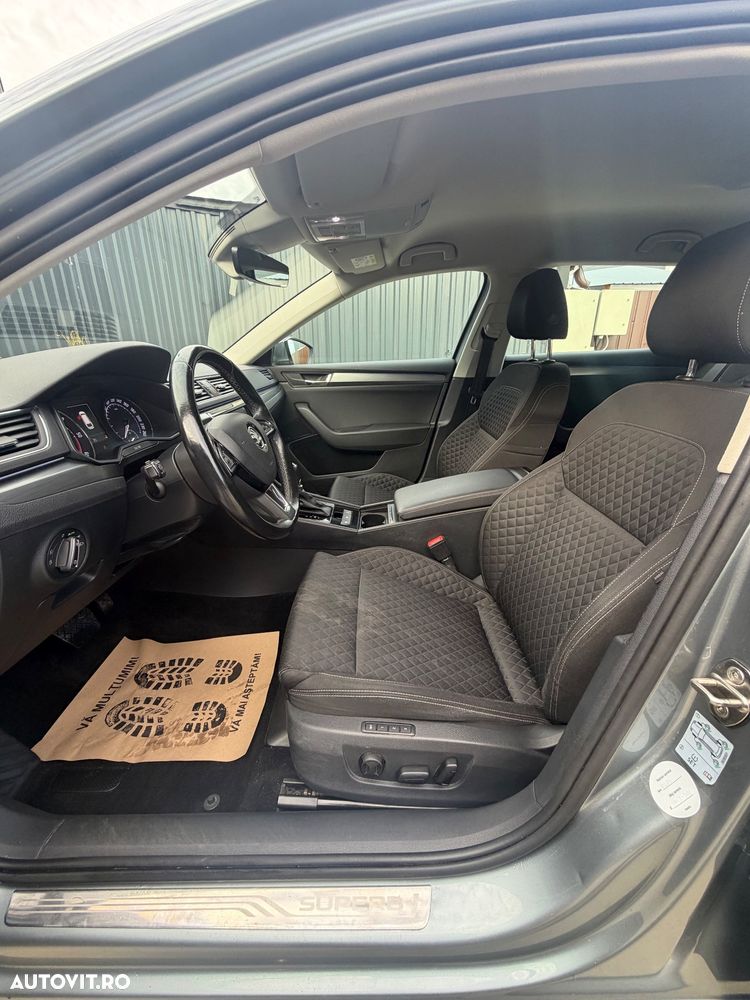 Skoda Superb 2.0 TDI DSG Style - 6