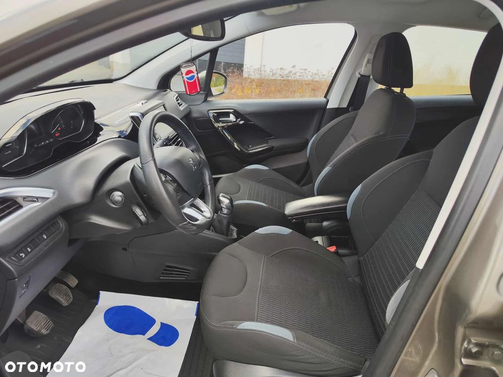 Peugeot 208 1.6 VTi Allure - 20