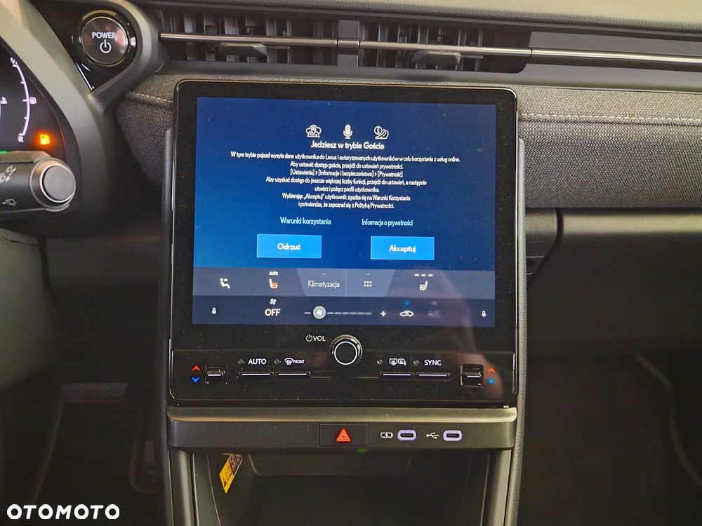 Lexus LBX 1.5 Hybrid - 13