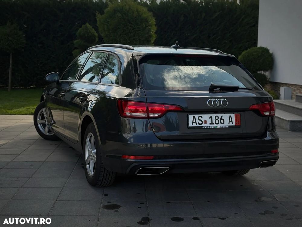 Audi A4 2.0 TDI S tronic - 5
