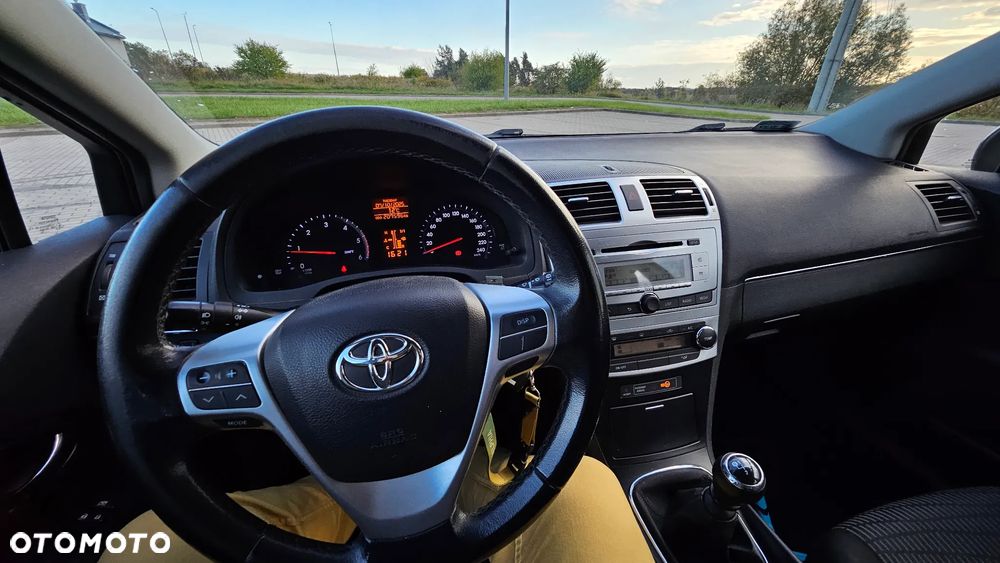 Toyota Avensis 2.0 D-4D Luna - 7