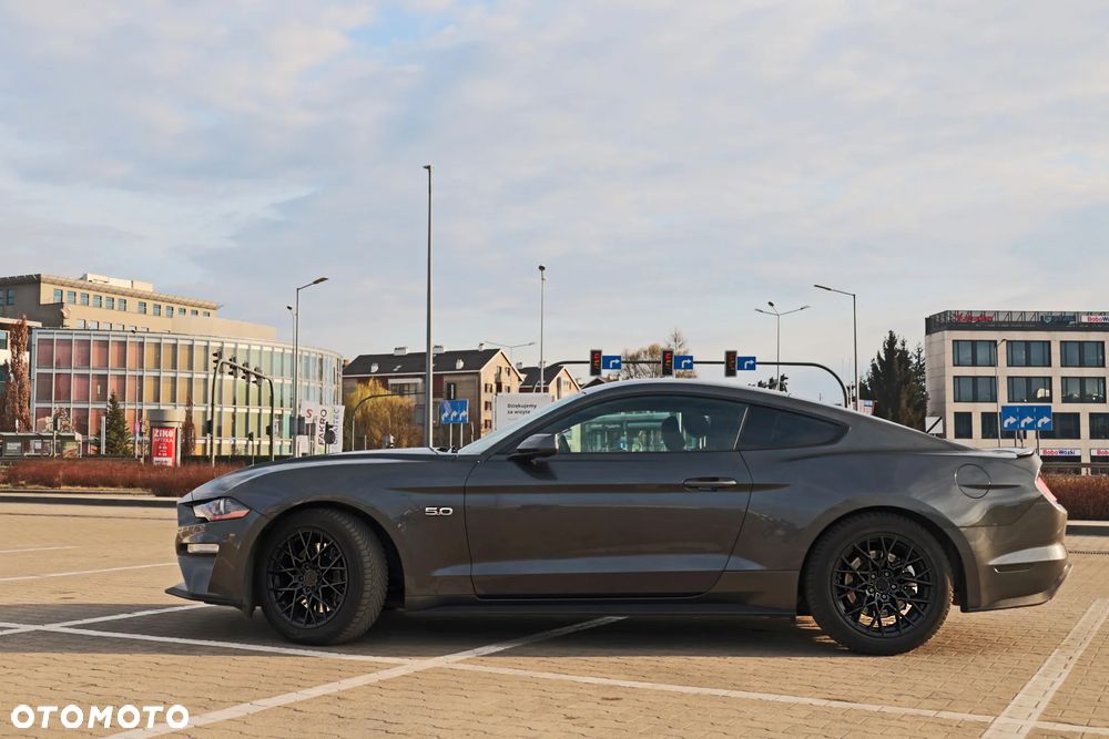 Ford Mustang - 9