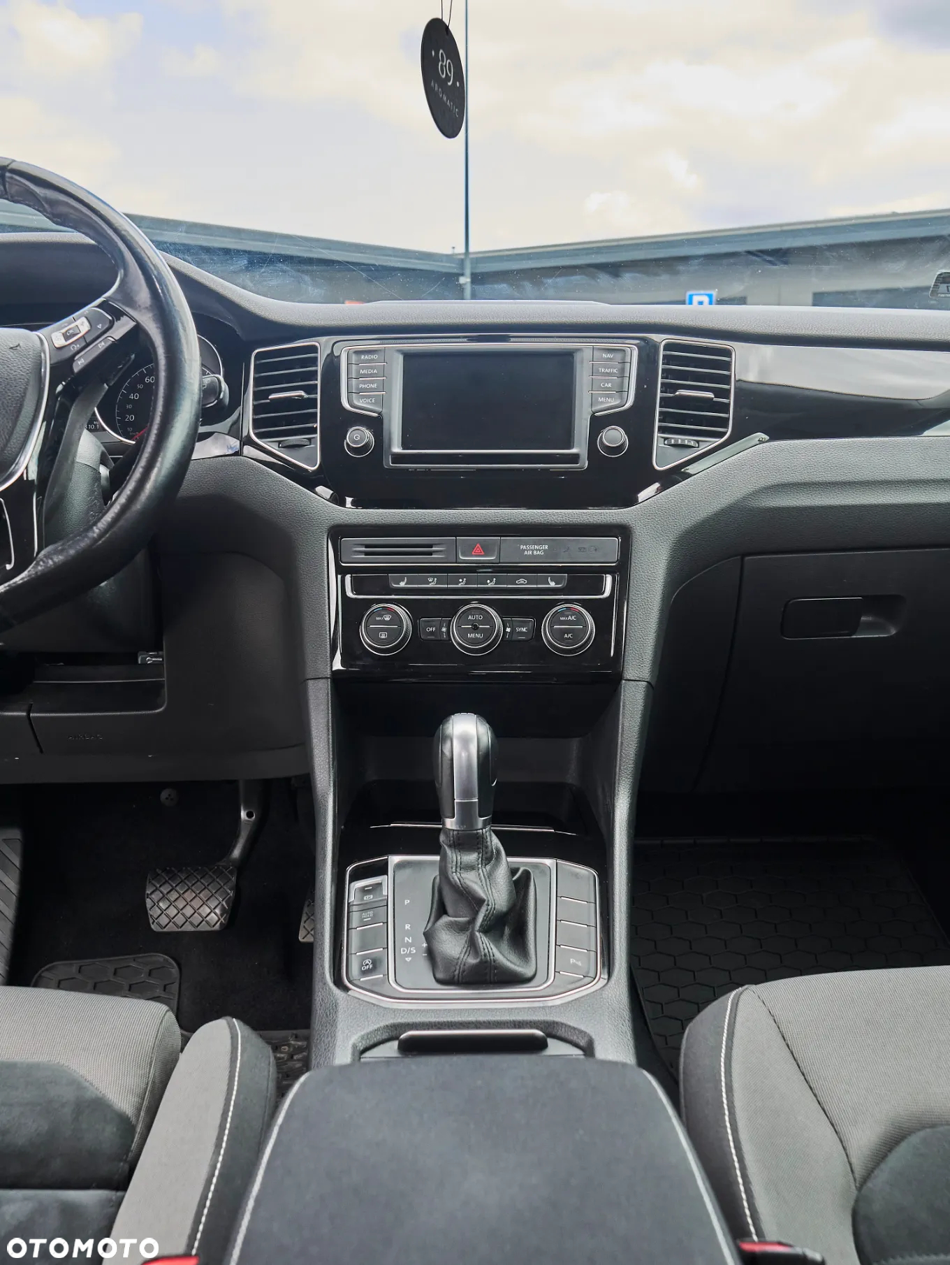 Volkswagen Golf Sportsvan VII SV 1.4 TSI BMT Highline DSG - 9