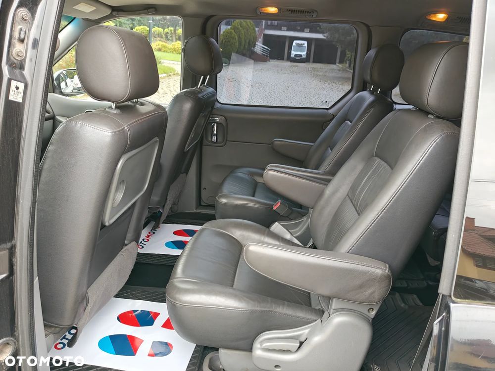 Kia Carnival CRDi Executive - 7