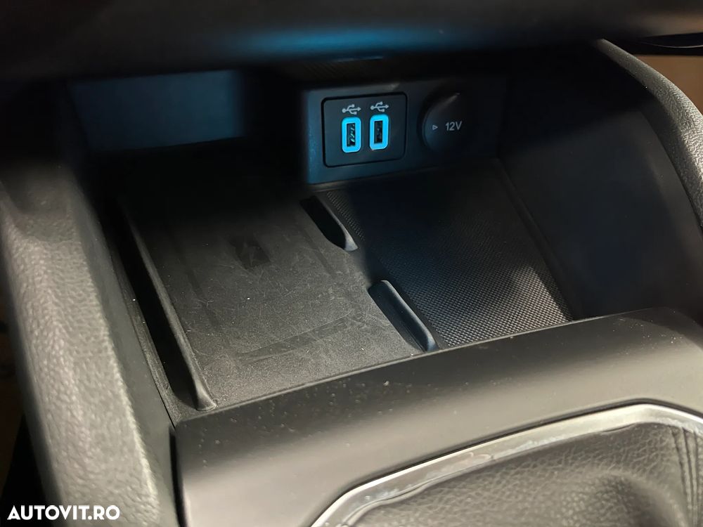 Ford Focus 1.0 EcoBoost Connected - 26