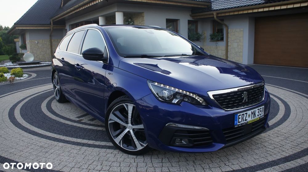 Peugeot 308 - 1