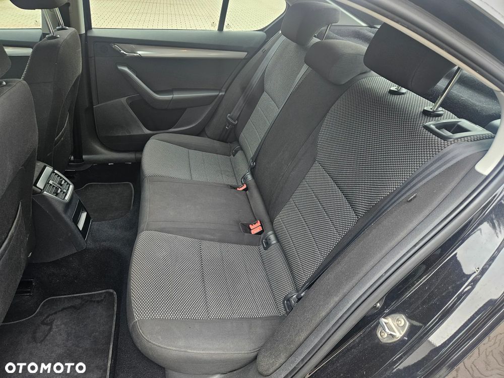 Skoda Octavia 1.6 TDI Greenline - 15