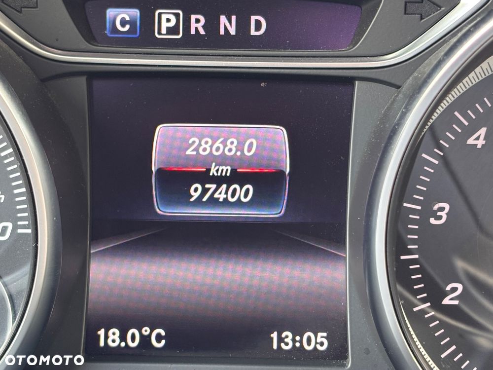 Mercedes-Benz GLA 250 7G-DCT AMG Line - 29