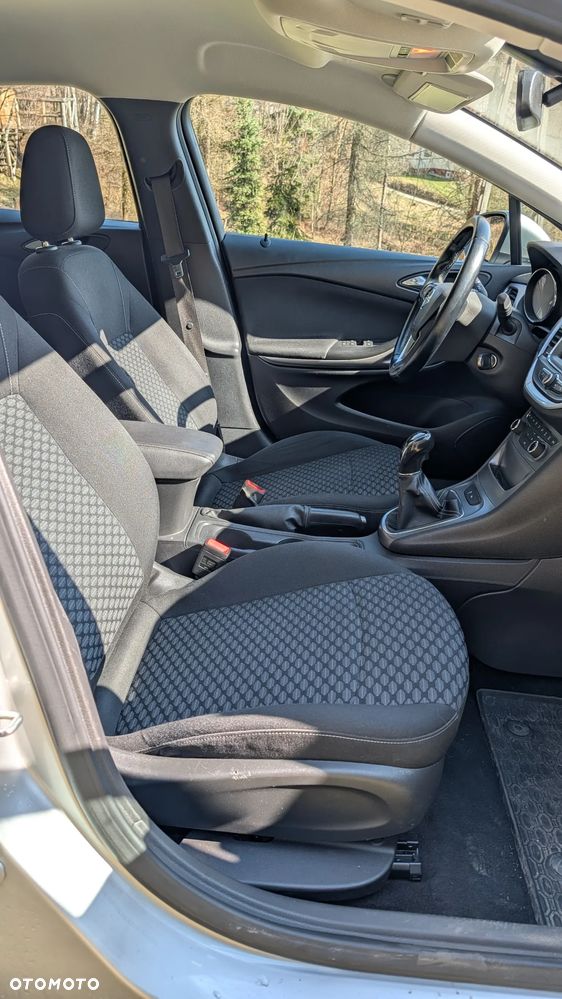 Opel Astra 1.4 T Enjoy - 18