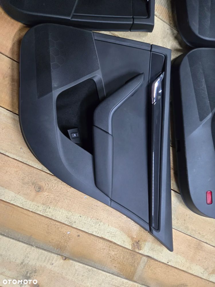 SKODA OCTAVIA III RS VRS  ZESTAW  BOCZKÓW SKÓRA - 4
