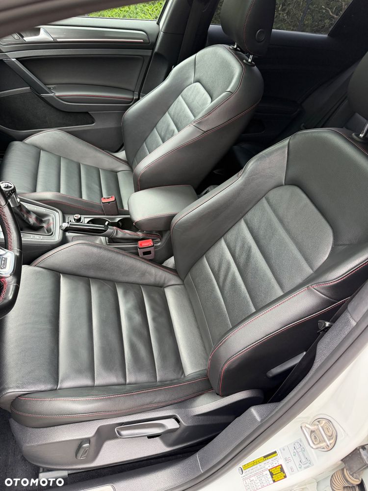 Volkswagen Golf 2.0 TSI BMT GTI Performance - 17
