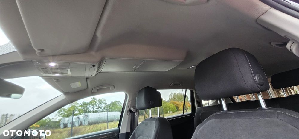Volkswagen Tiguan Allspace - 17
