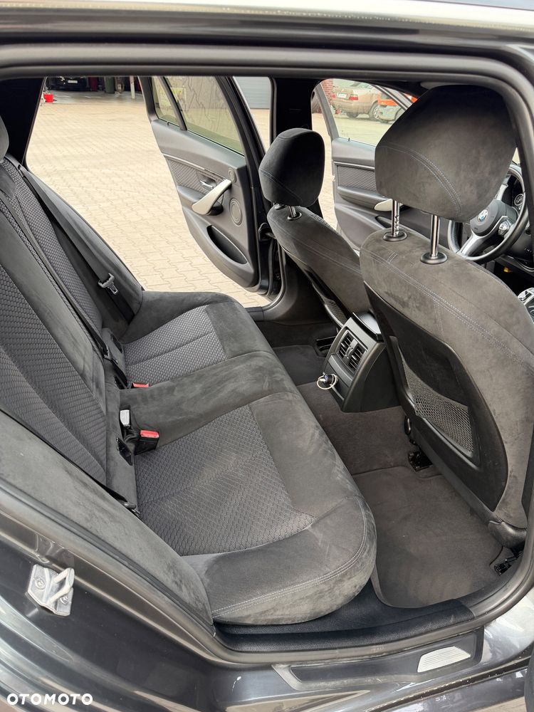 BMW Seria 3 320d M Sport - 18