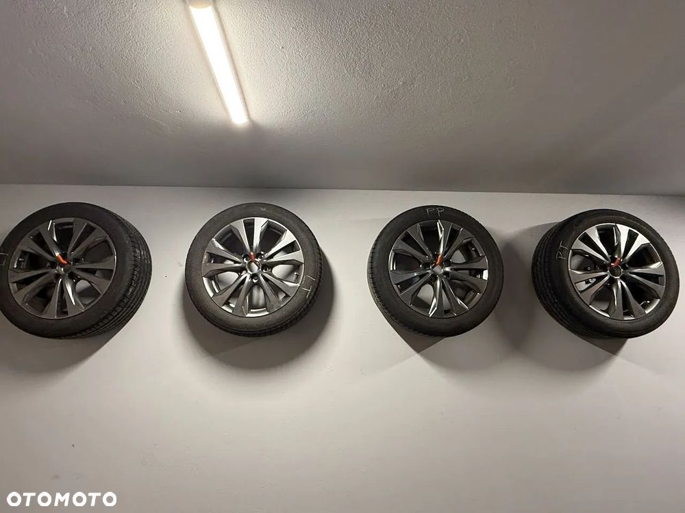 Lexus UX 250h GPF F Sport Design 2WD - 19