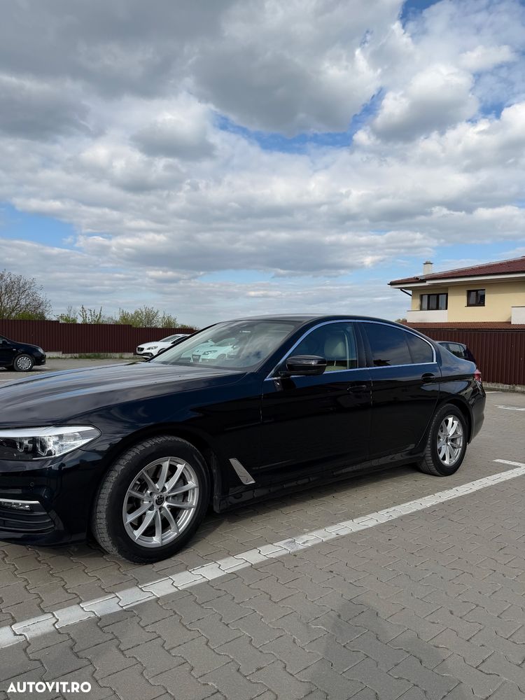 BMW Seria 5 520d xDrive AT - 2