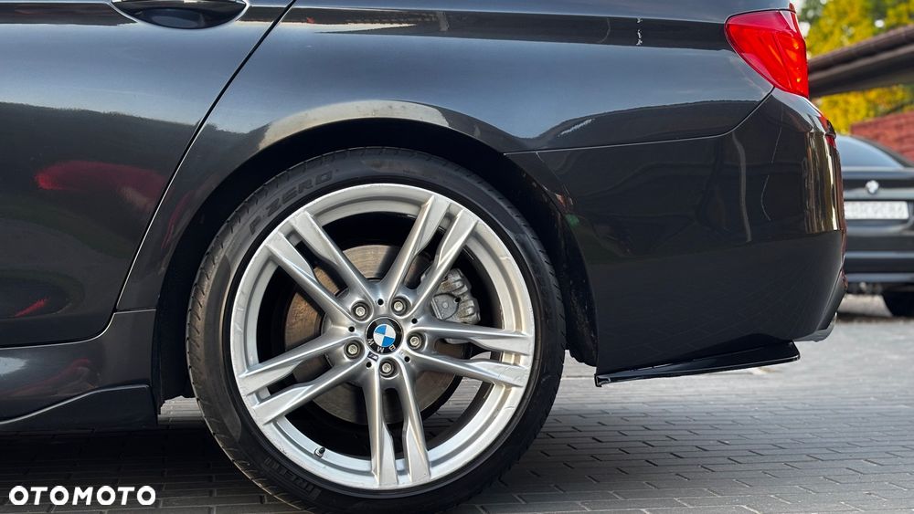 BMW Seria 5 550i - 21