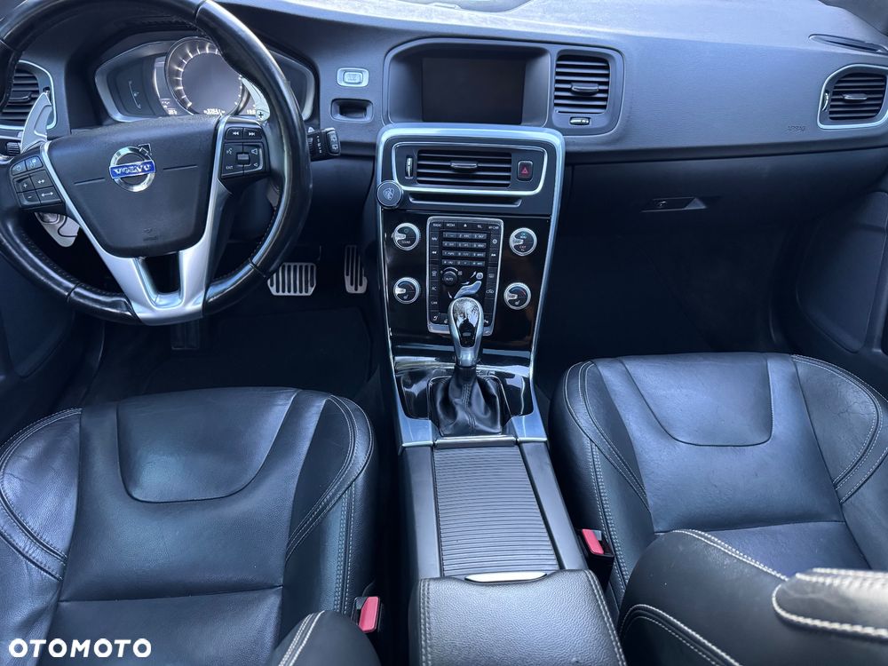 Volvo V60 - 40
