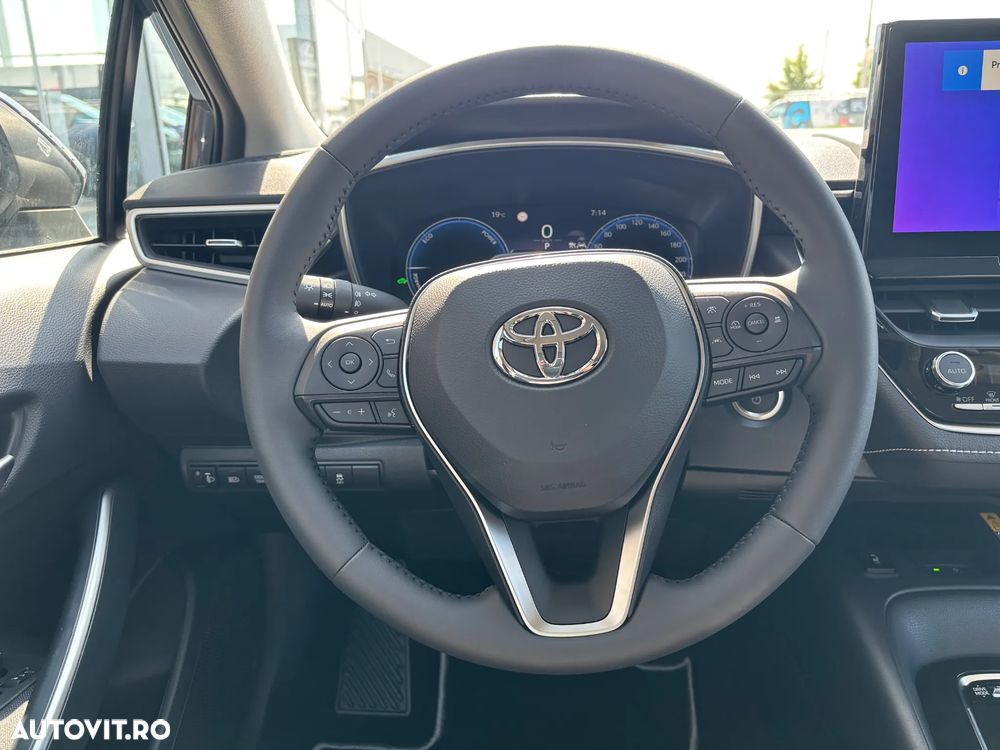 Toyota Corolla 1.8 HSD Dynamic - 13