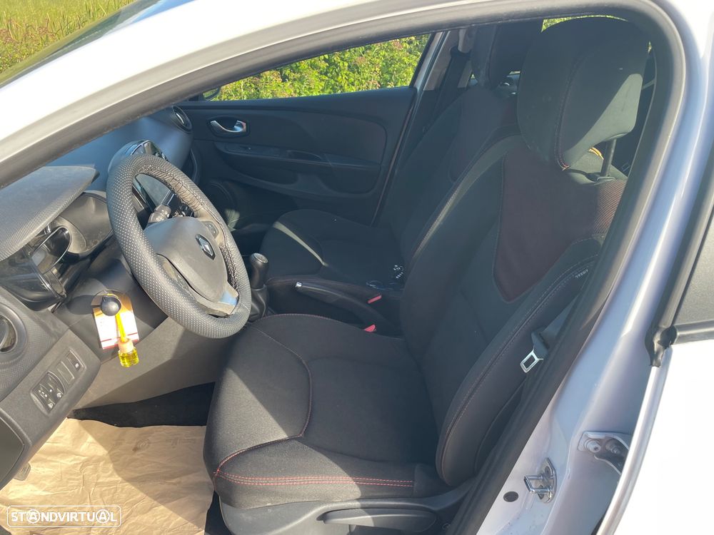 Renault Clio 1.5 dCi 75 Expression - 8